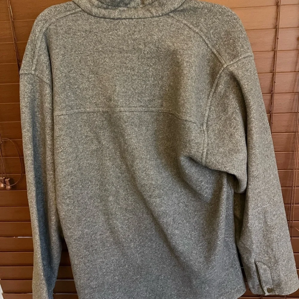 Basic Equipment pullover - Picture 1 of 3